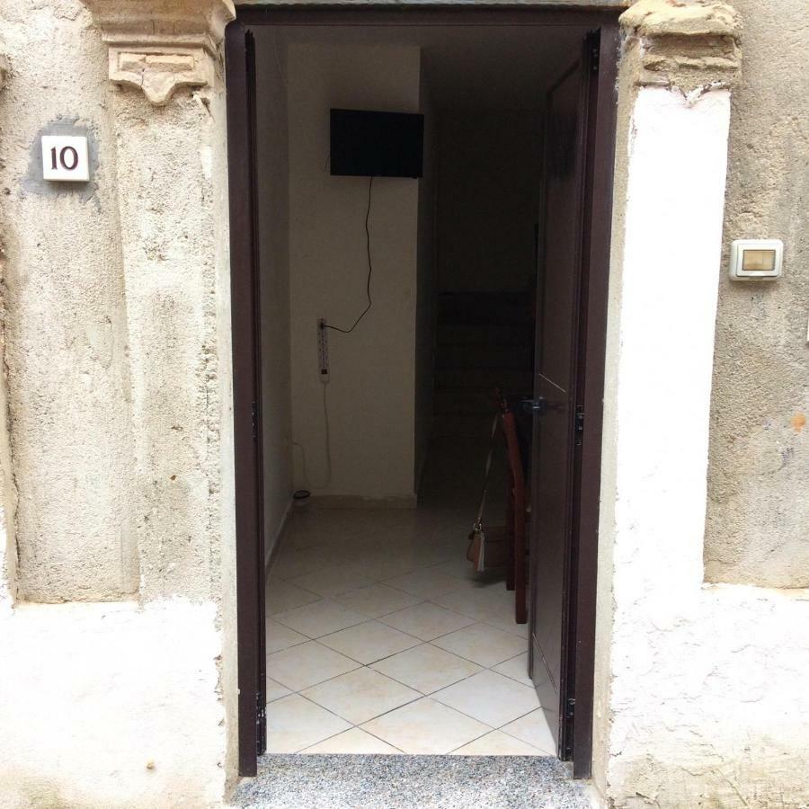 Casa Vacanze Zaccanopoli Экстерьер фото